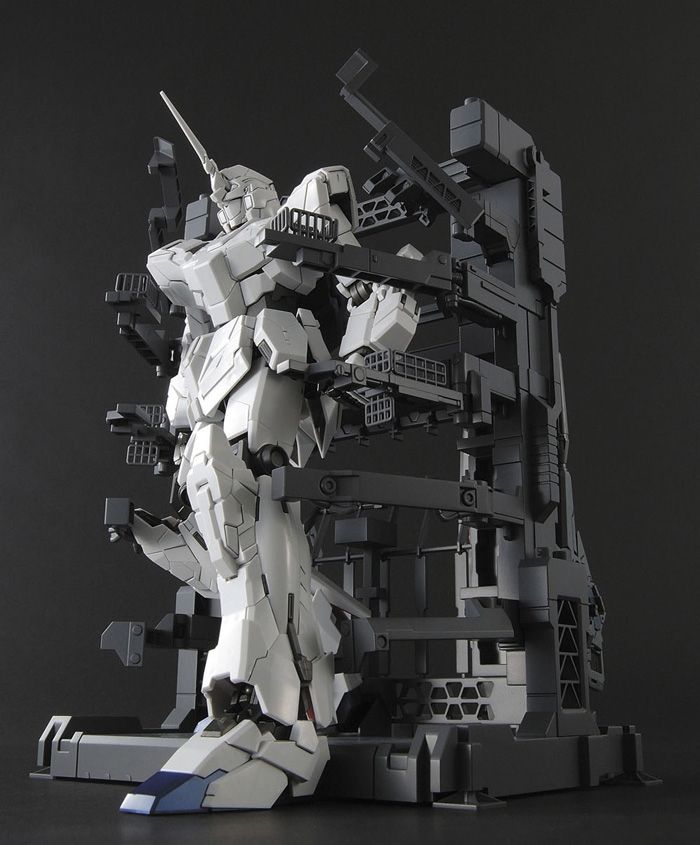 MG 1/100 Unicorn HD Color + MS Cage